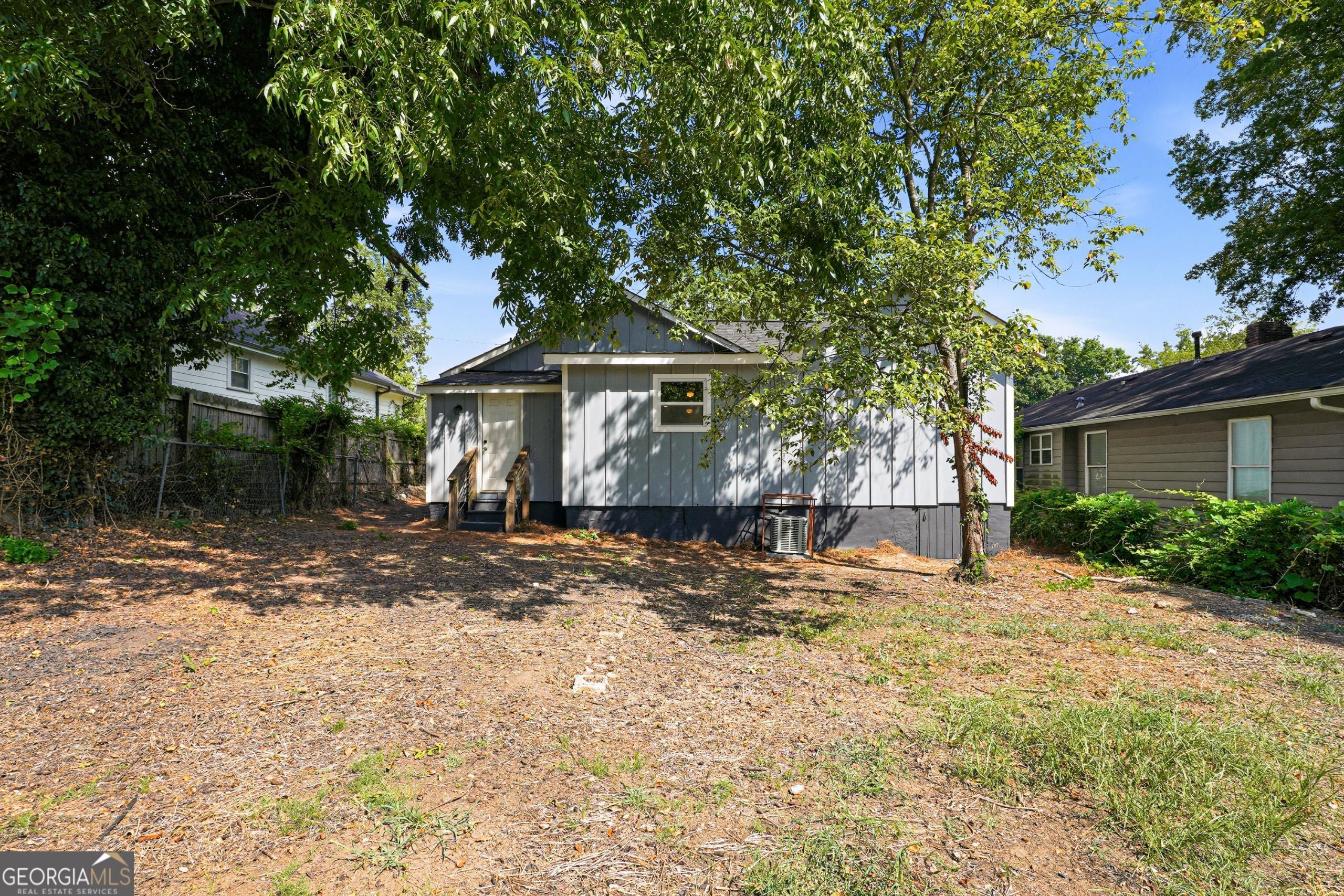 1233 Oakland DR SW