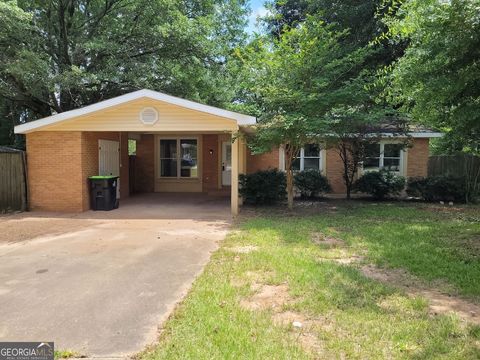 A home in Warner Robins