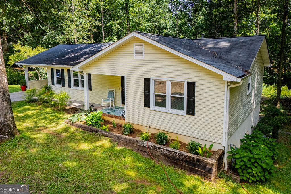 Photo of 203 Windsor Pl, Bremen, GA 30110 (MLS # 10803746)