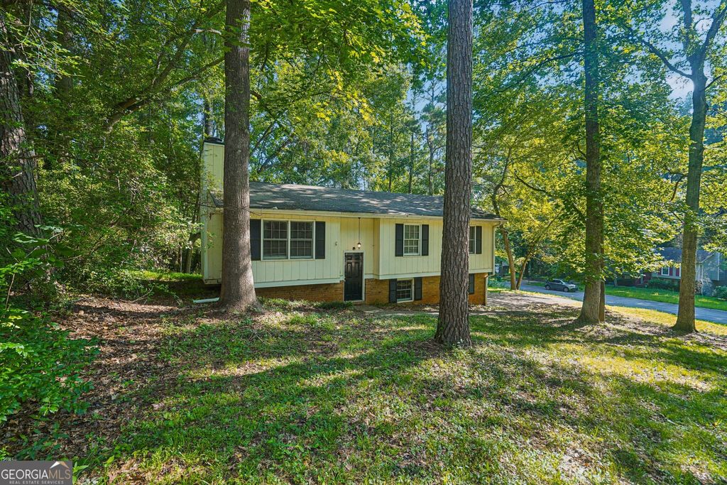 Photo of 4496 Housworth Drive, Lithonia, GA 30038 (MLS # 10677705)