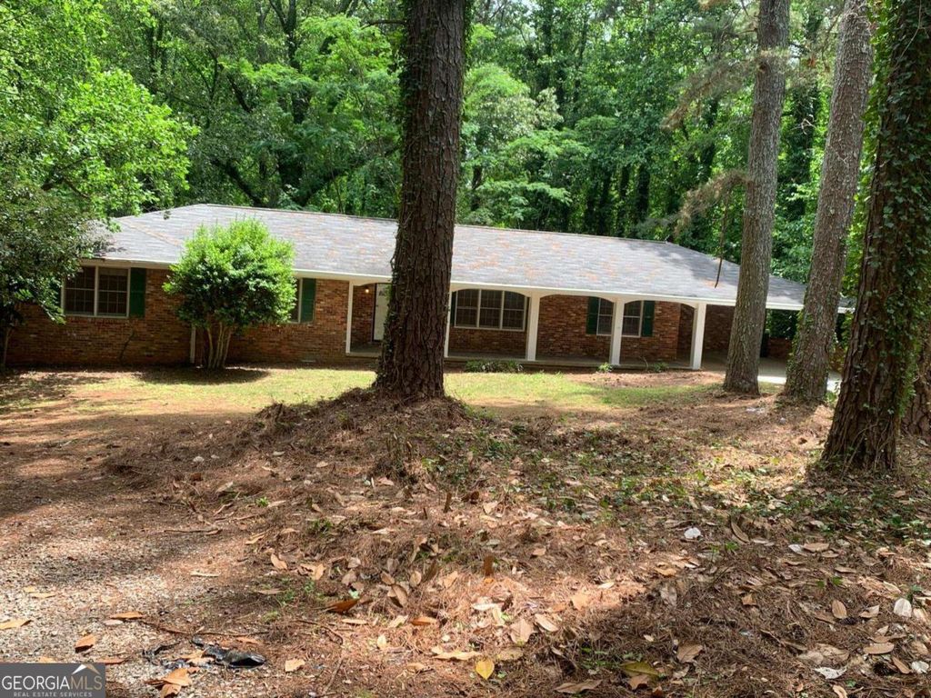 Photo of 1354 Weston Drive, Decatur, GA 30032 (MLS # 10768505)