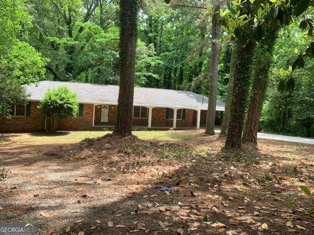 Photo of 1354 Weston Drive, Decatur, GA 30032 (MLS # 10768505)