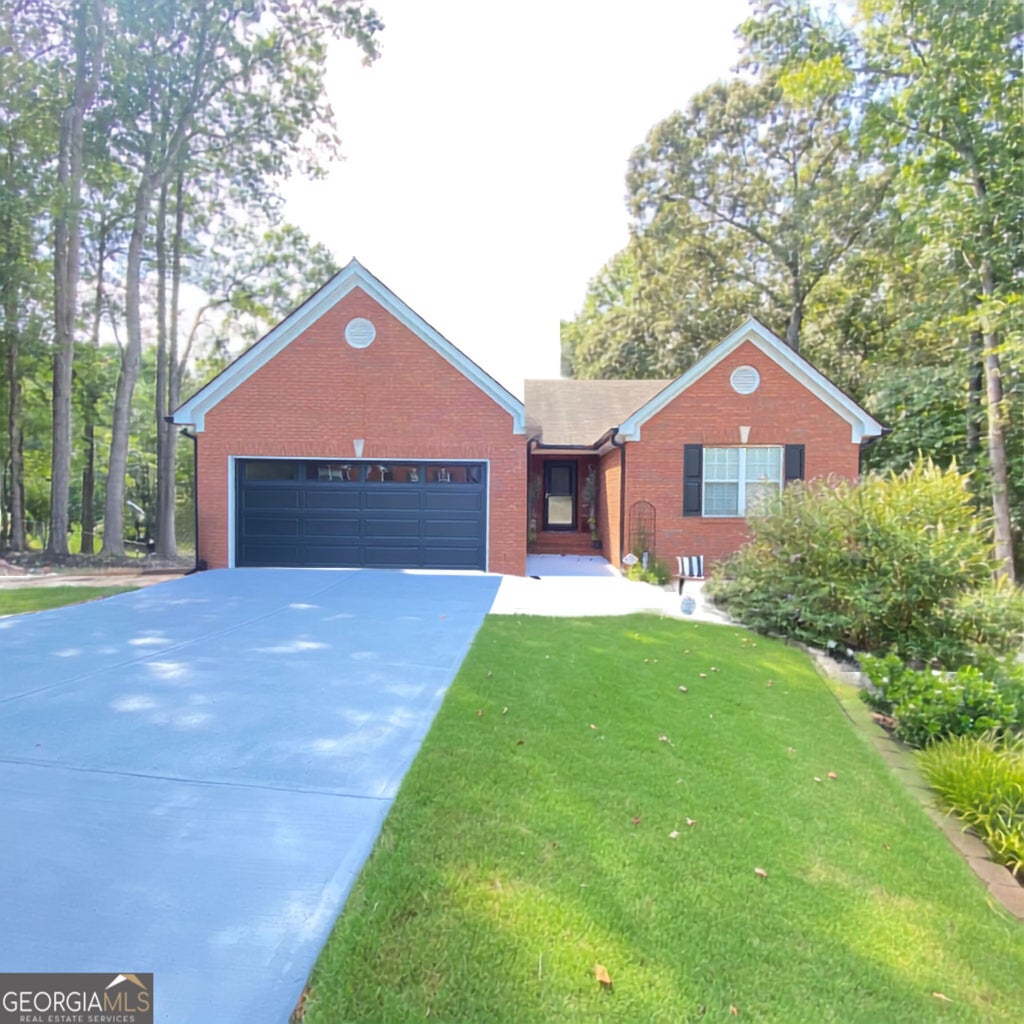 Photo of 203 Jackson Park Drive, Hoschton, GA 30548 (MLS # 10832896)