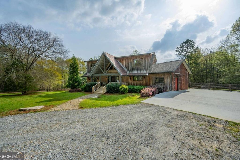 Photo of 142 Holland Dam Drive, Maysville, GA 30558 (MLS # 10682477)