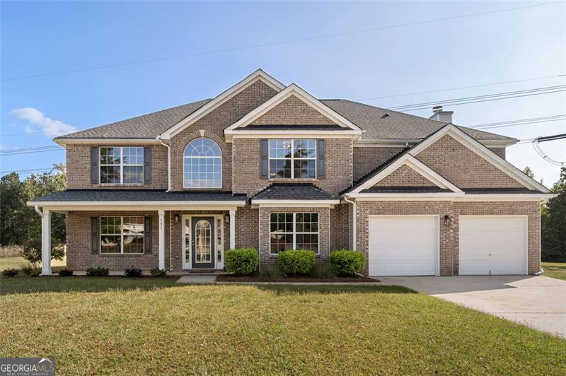 Tastefully renovated home in the hearth of South Hampton Subdivision. Big and specious with a lot of natural light, high ceilings, dramatic entrance, office and bathroom downstairs,brand new kitchen opens towards the family room with cozy fireplace. New roof with ridge vents, fresh exterior and interior two tone paint. New bathrooms, plumbing fixtures throughout the house, water heater, floors, appliances, granite countertops and much more. Ask about special incentive with using our preferred lender! Seller financing available! This house has it all and is ready to welcome your family! Seller financing available!