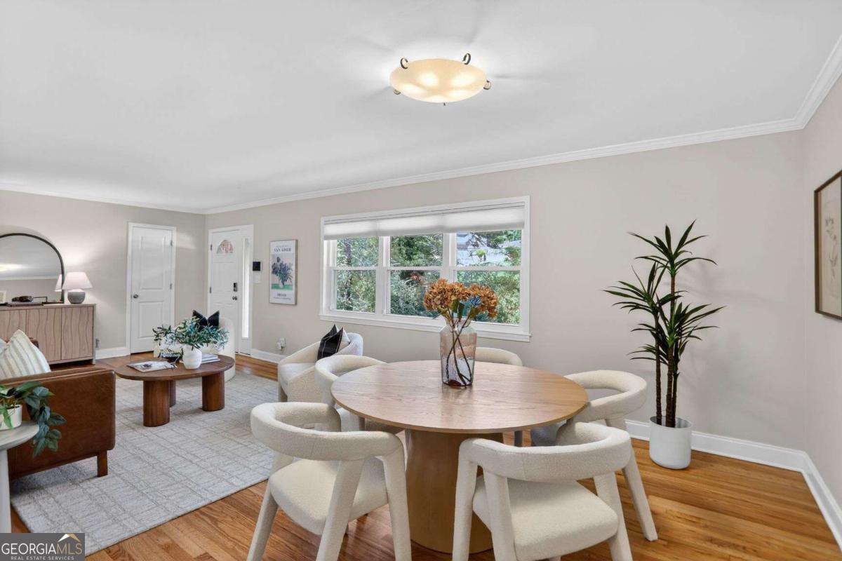 2424 Briarmoor RD NE