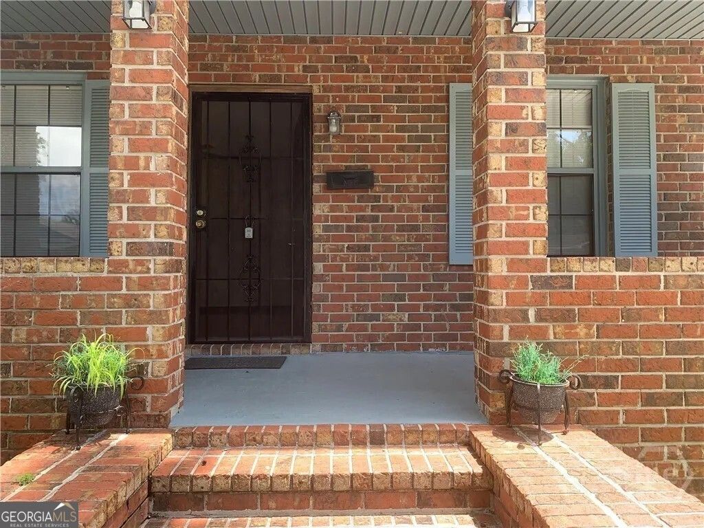 Photo of 708 E 32nd Street, Savannah, GA 31401 (MLS # 10666733)