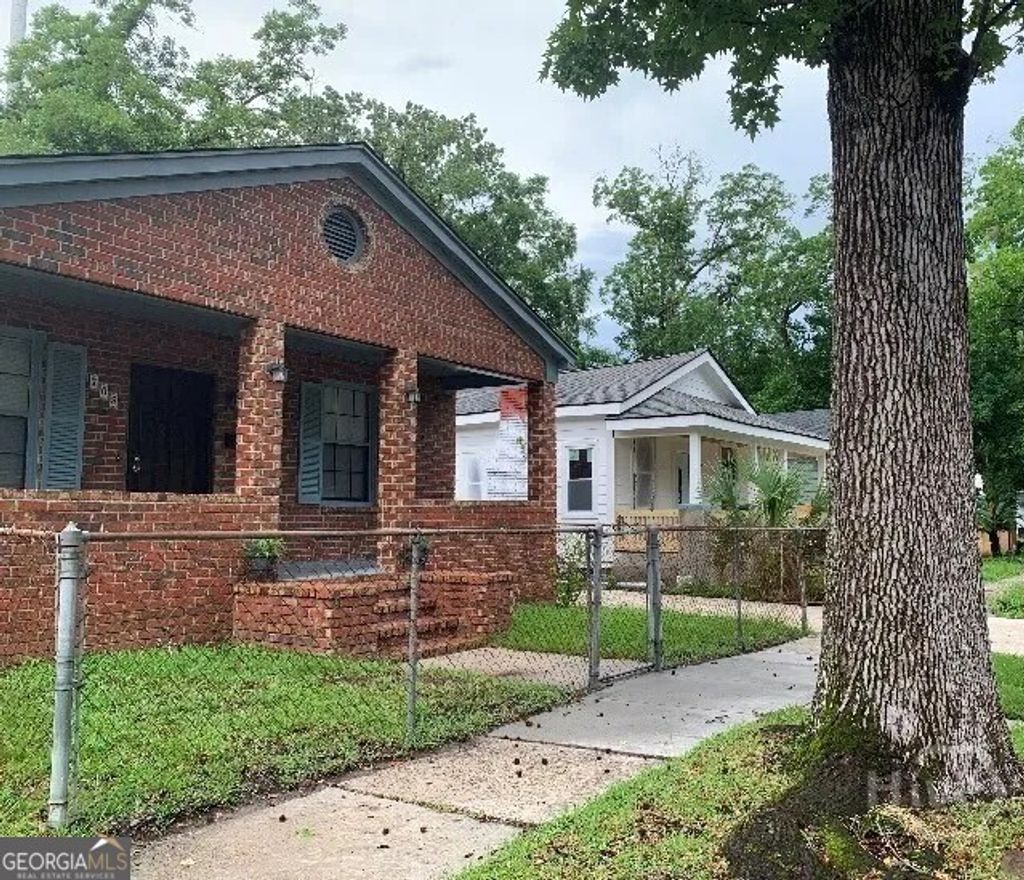 Photo of 708 E 32nd Street, Savannah, GA 31401 (MLS # 10666733)