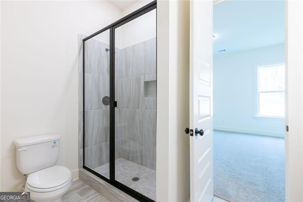 Gainesville, Georgia 30506, United States, 5 Bedrooms Bedrooms, ,5 BathroomsBathrooms,Residential,Active,214375