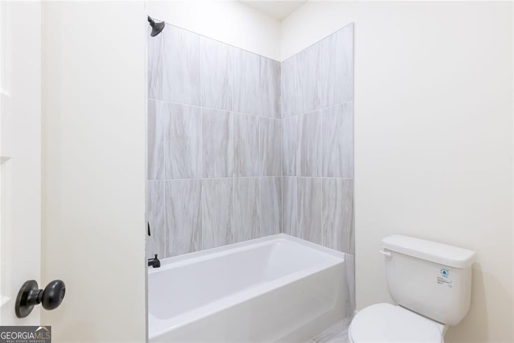 Gainesville, Georgia 30506, United States, 5 Bedrooms Bedrooms, ,5 BathroomsBathrooms,Residential,Active,214375