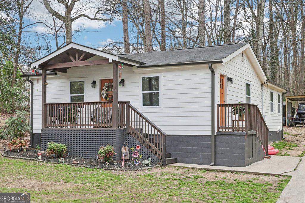 Photo of 5119 Pinecrest Drive SW, Covington, GA 30014 (MLS # 10712495)