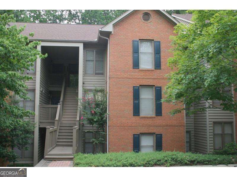 TERRACE LEVEL 2 BEDROOM, 2 BATH CONDO LOCATED JUST MINUTES TO PERIMETER MALL & SANDY SPRINGS TOWN SQUARE, I-285 & 400 - HARDWOOD FLOORS IN THIS SPACIOUS OPEN PLAN - FIREPLACE IN GREAT ROOM WHICH IS OPEN TO KITCHEN WITH CORIAN COUNTERS - SEPARATE DINING ROOM - LARGE BEDROOMS WITH AMPLE CLOSET SPACE AND WINDOW SEATS - WASHER, DRYER & REFRIGERATOR REMAIN WITH CONDO - JUST A SHORT WALK FROM PATIO TO TENNIS COURTS - ENJOY THE CLUBHOUSE WITH 24 HOUR FITNESS CENTER, POOL -FEED DUCKS AT 2 LAKES - WATER, SEWER & GARBAGE ARE INCLUDED IN RENT. 12-24 MONTH LEASE - NO PETS ACCEPTED.