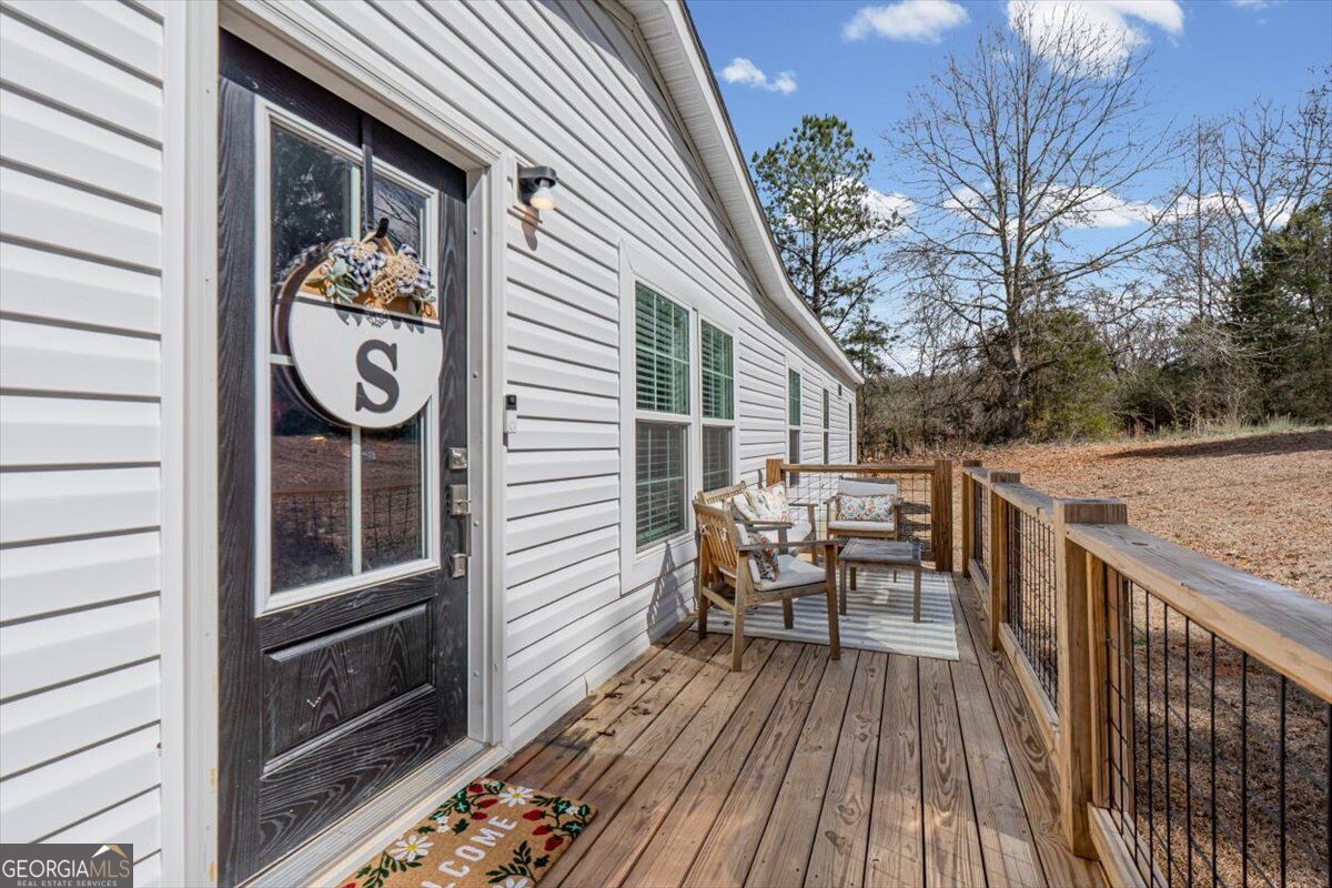 357 Nichols RD SE