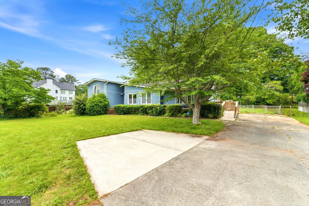 Photo of 4078 Floyd Road SW, Austell, GA 30106 (MLS # 10775867)