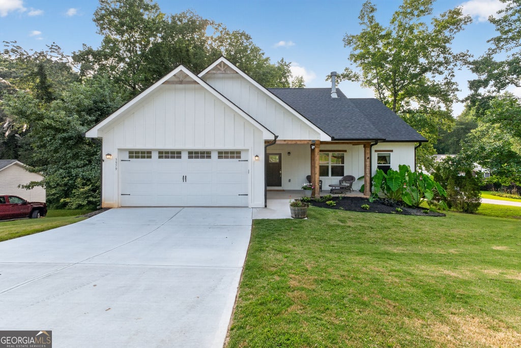 Photo of 3979 Pointe N, Gainesville, GA 30506 (MLS # 10834794)