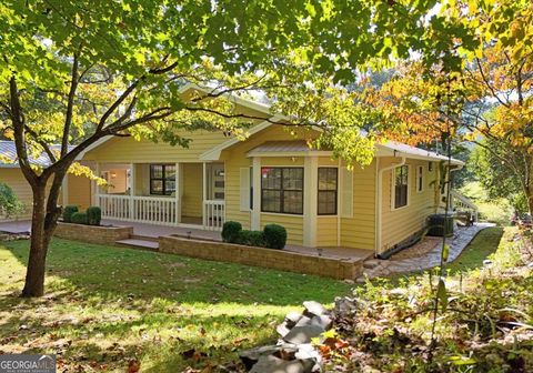 A home in Mineral Bluff