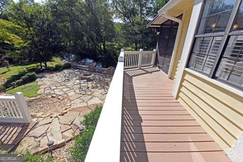 A home in Mineral Bluff