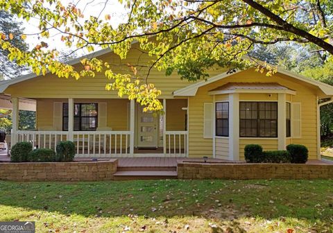 A home in Mineral Bluff