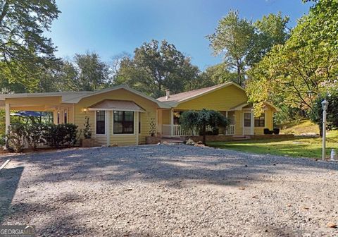 A home in Mineral Bluff