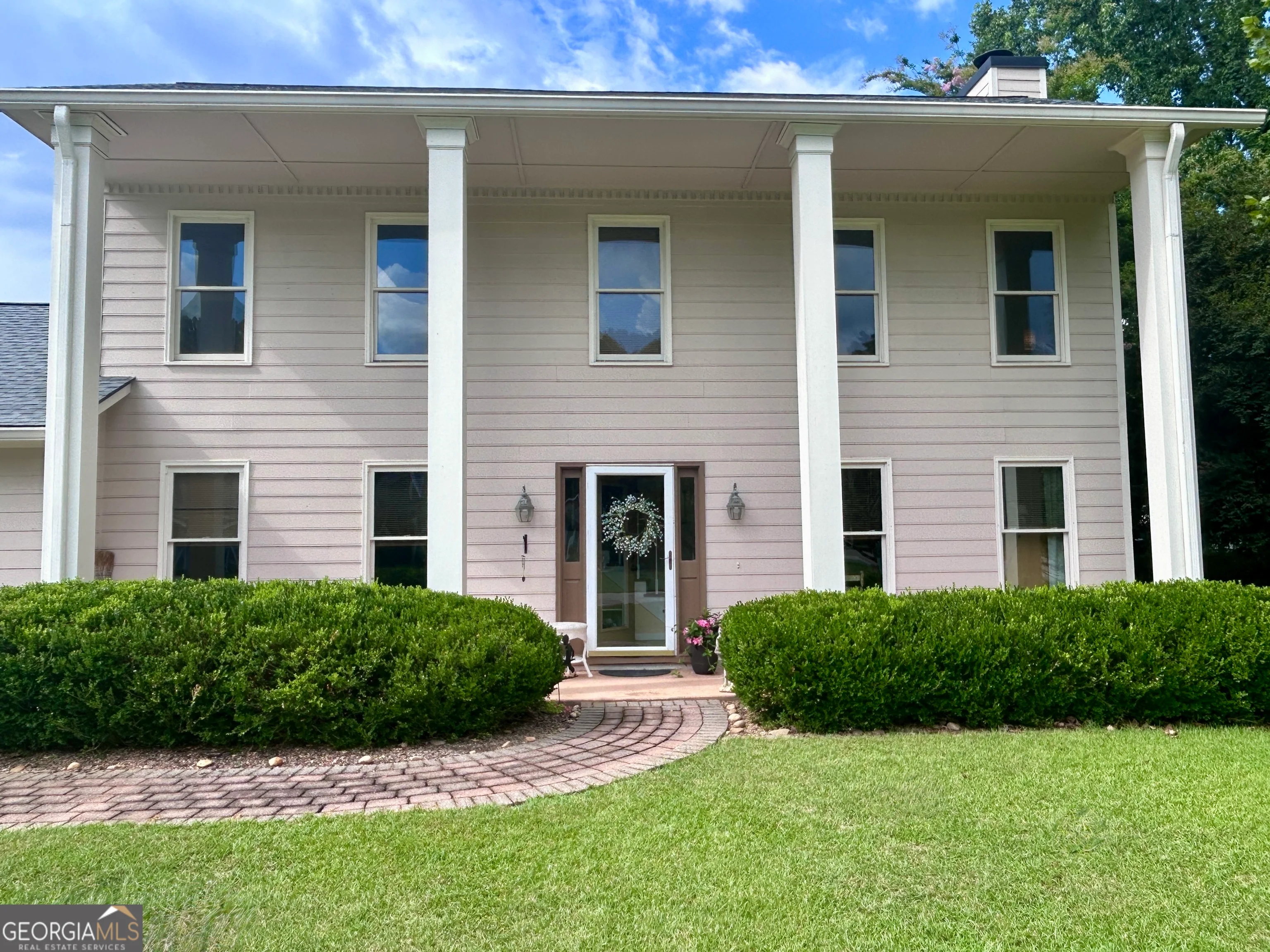 200 Hedgewood Court