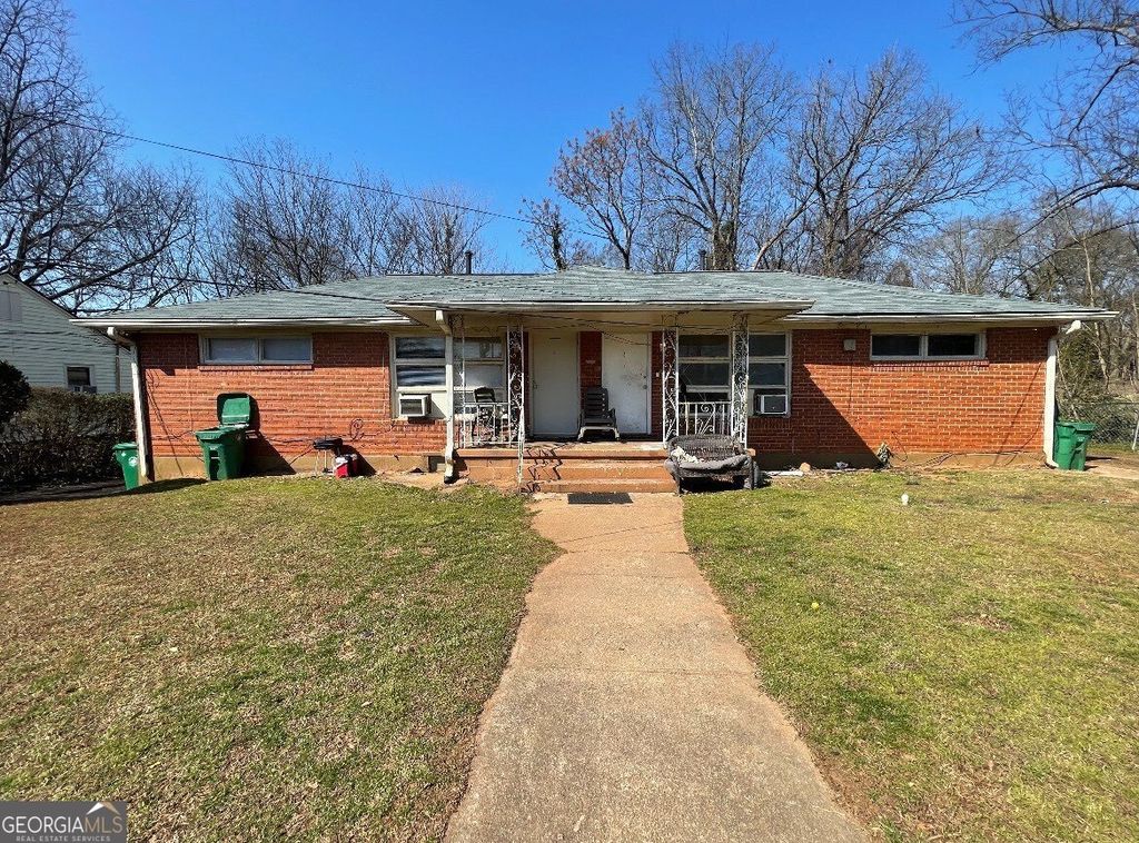Photo of 2095 Whites Mill Road, Decatur, GA 30032 (MLS # 10774278)