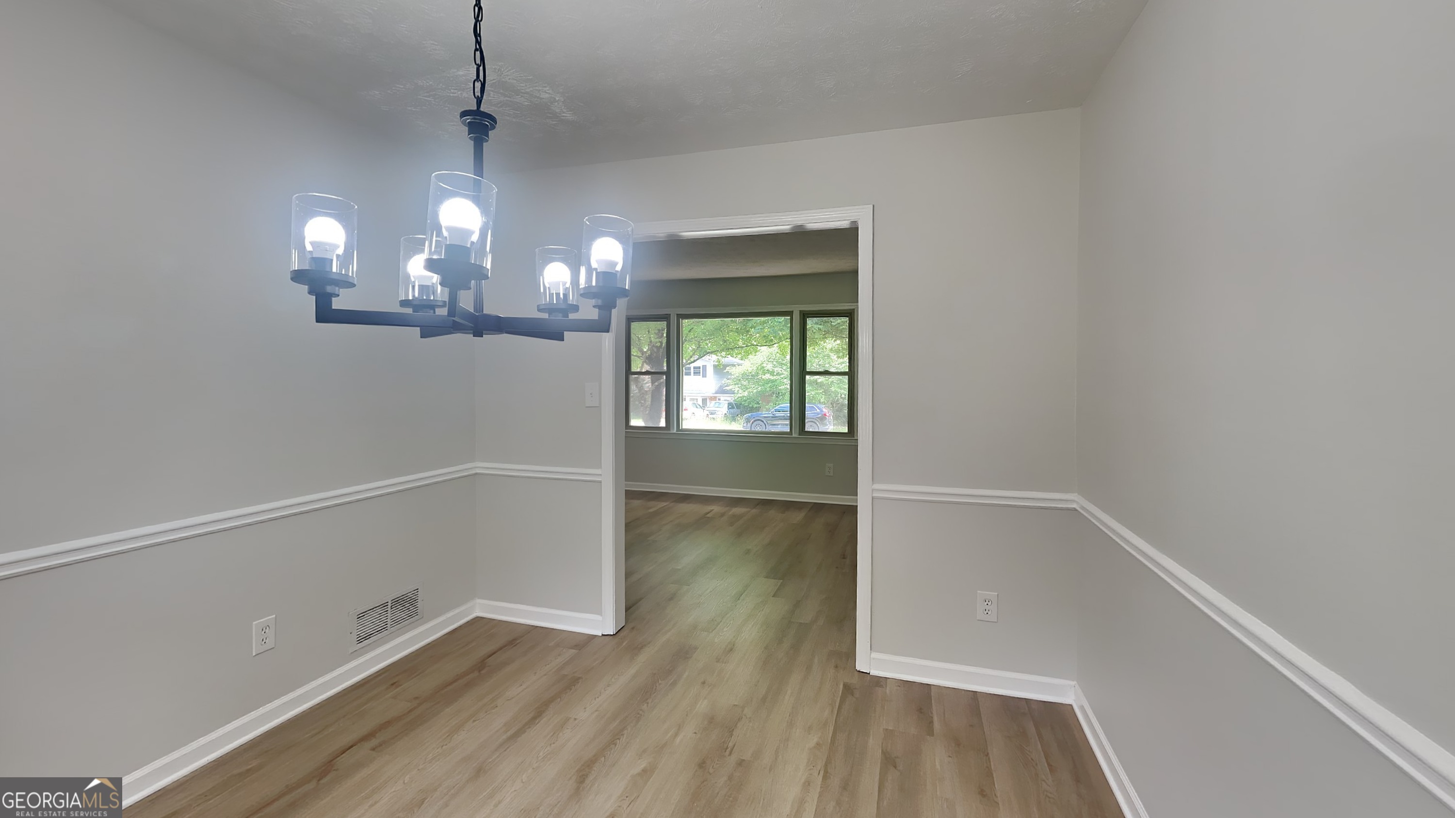 1102 Tony Valley DR SE