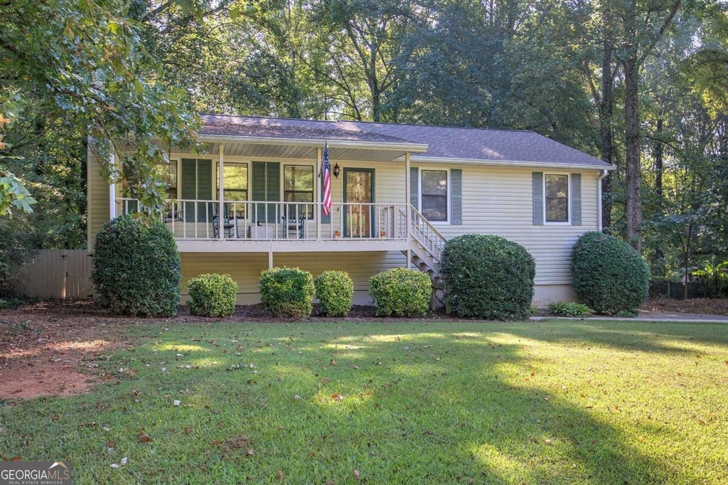 Photo of 98 Beatrice Street, Dallas, GA 30157 (MLS # 10850419)