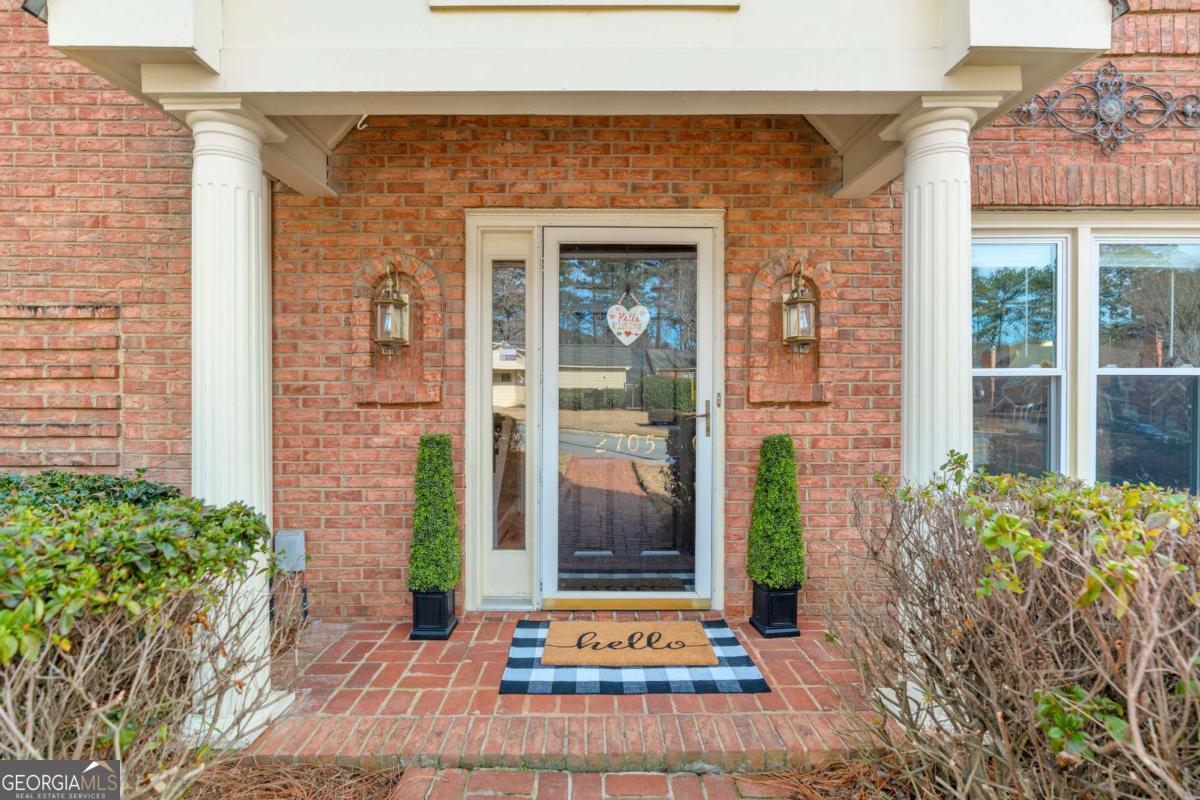 2705 Holcomb Springs DR