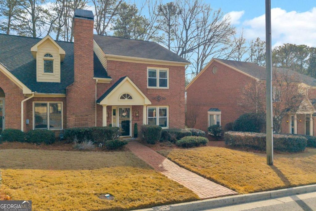 Photo of 2705 Holcomb Springs Drive, Alpharetta, GA 30022 (MLS # 10672152)