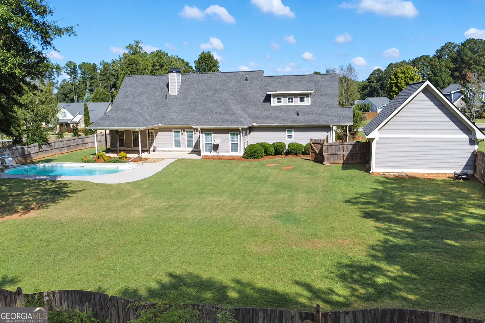 213 Suffolk WAY