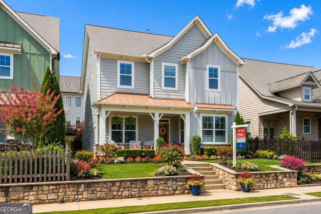 Photo of 2100 Drew Drive NW, Atlanta, GA 30318 (MLS # 10763433)