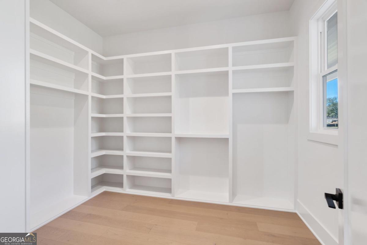 5-Lot Enclave - Residential