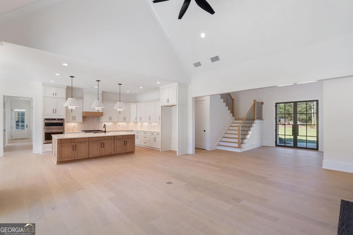 5-Lot Enclave - Residential