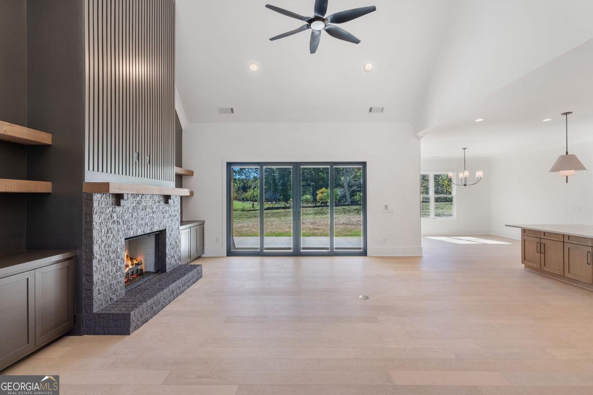 5-Lot Enclave - Residential