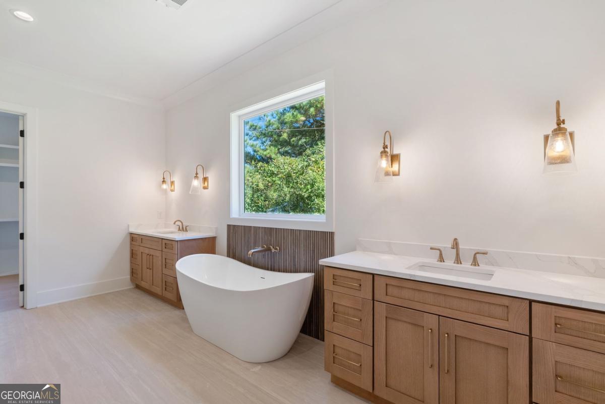 5-Lot Enclave - Residential