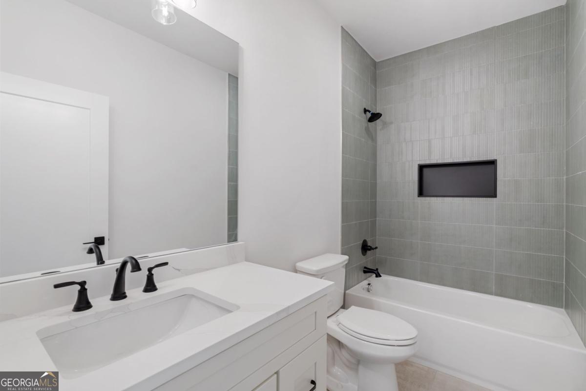 5-Lot Enclave - Residential