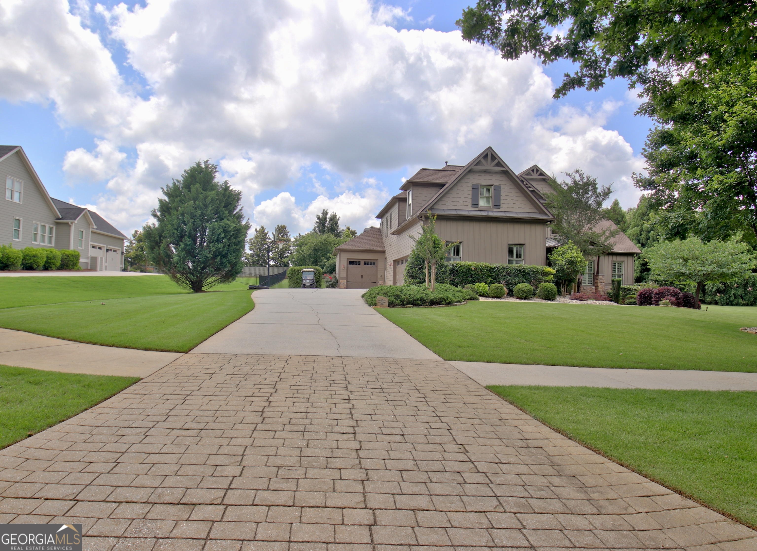 365 Swains DR