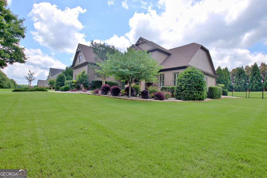 Photo of 365 Swains Drive, Peachtree City, GA 30269 (MLS # 10782371)