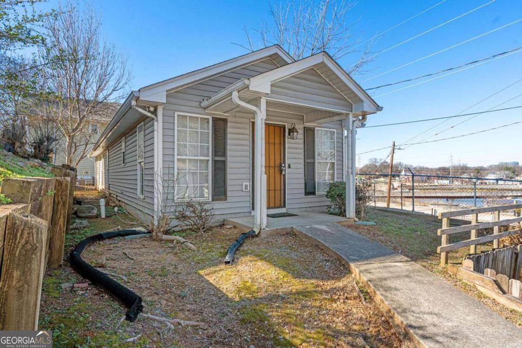 Photo of 234 Walnut Street NW, Atlanta, GA 30314 (MLS # 10682432)