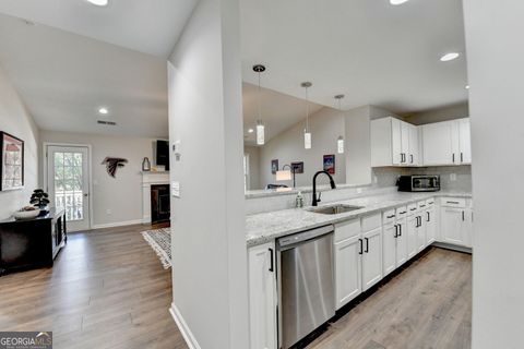 324 Teal CT Roswell GA 30076