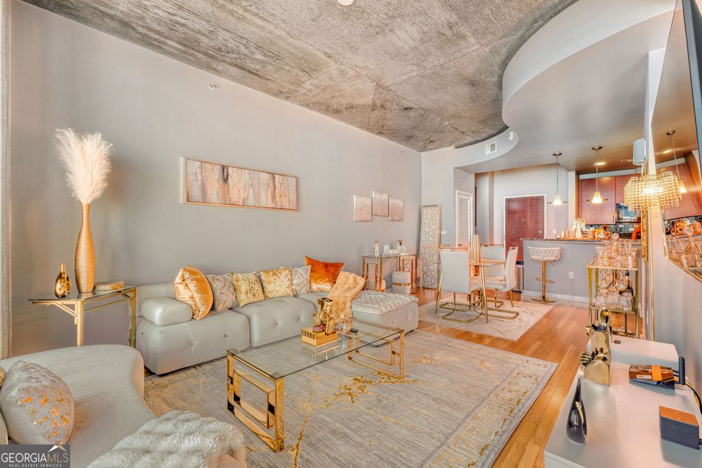 Photo of 400 W Peachtree Street NW #2615, Atlanta, GA 30308 (MLS # 10720567)