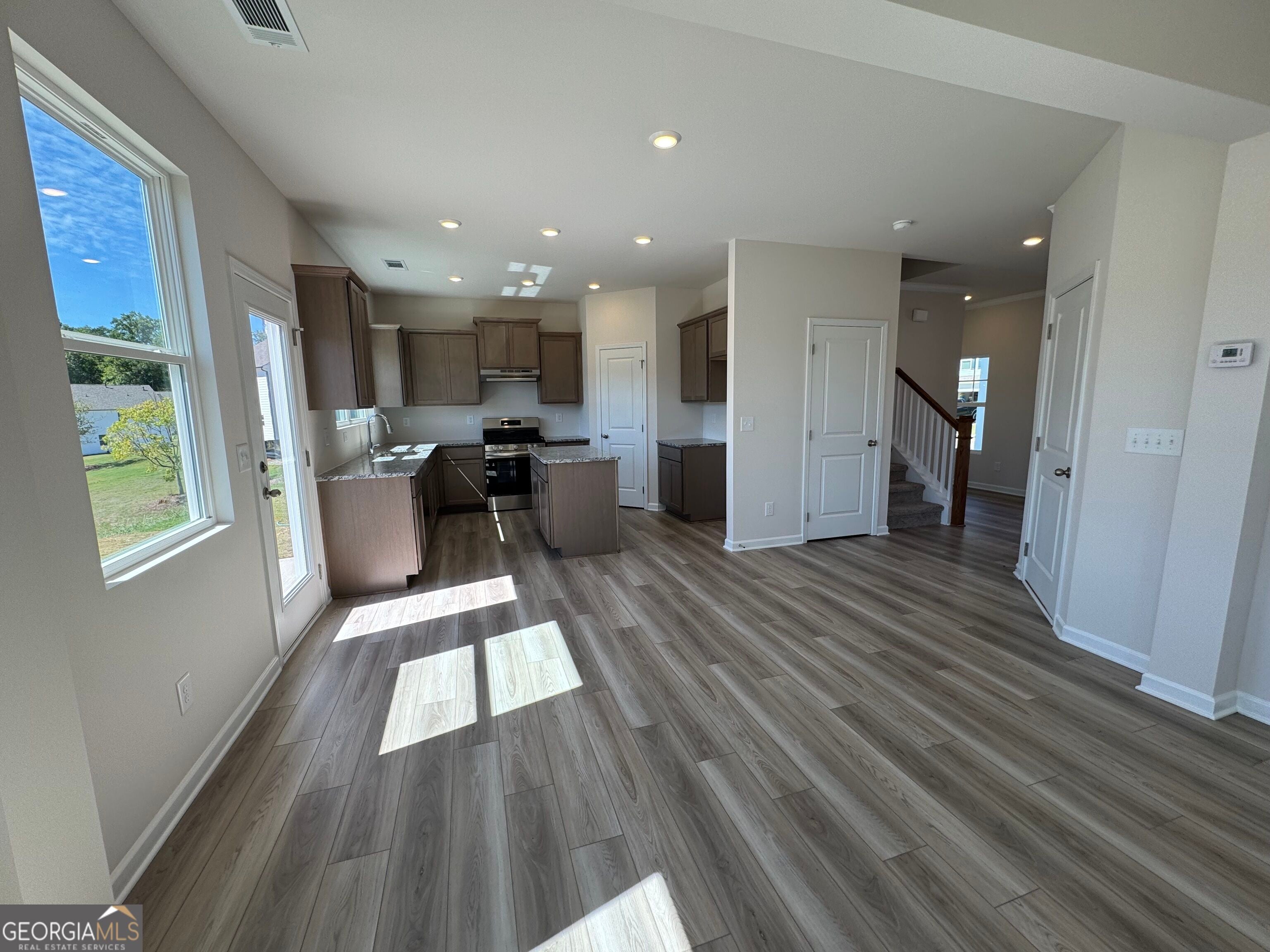 357 Bloomfield CIR
