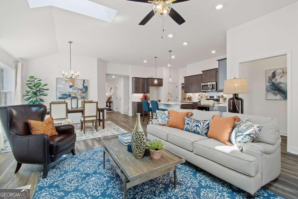 1307 Cedarcrest BLVD 13