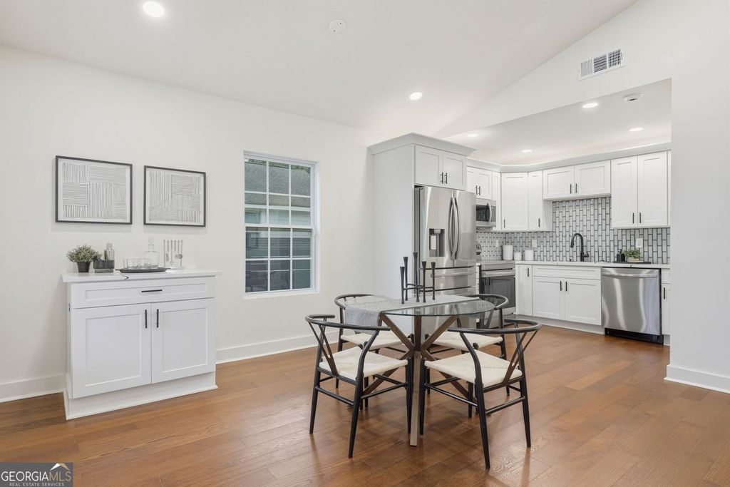 Photo of 2822 Waters Road SW, Atlanta, GA 30354 (MLS # 10684209)