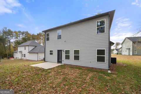 A home in Toccoa