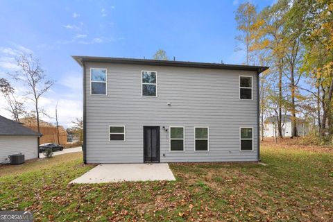 A home in Toccoa