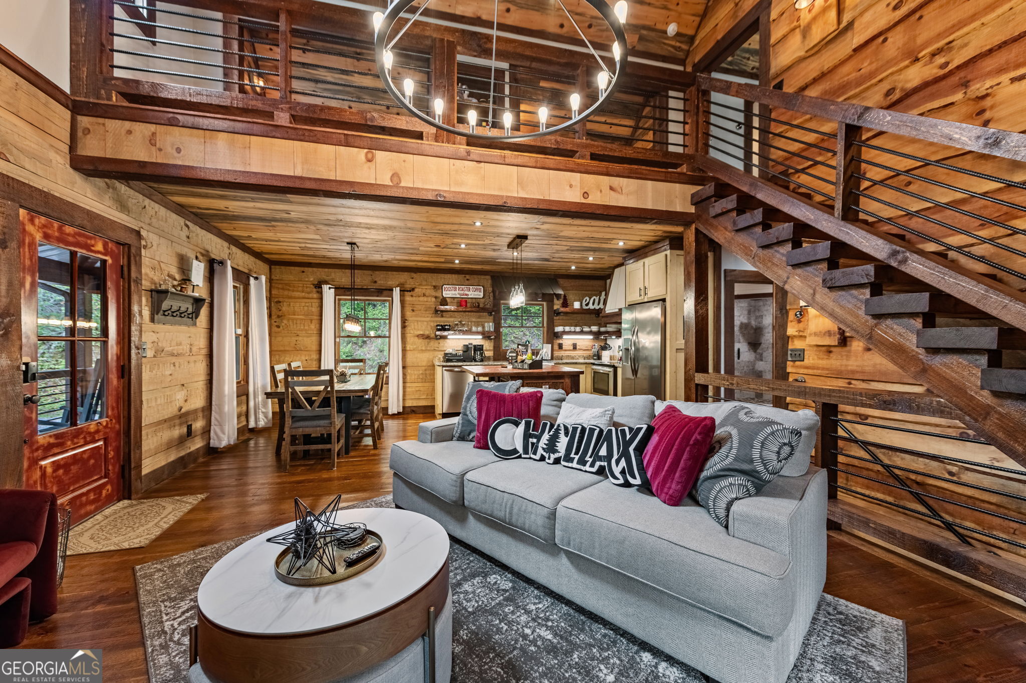 215 Twin Creeks