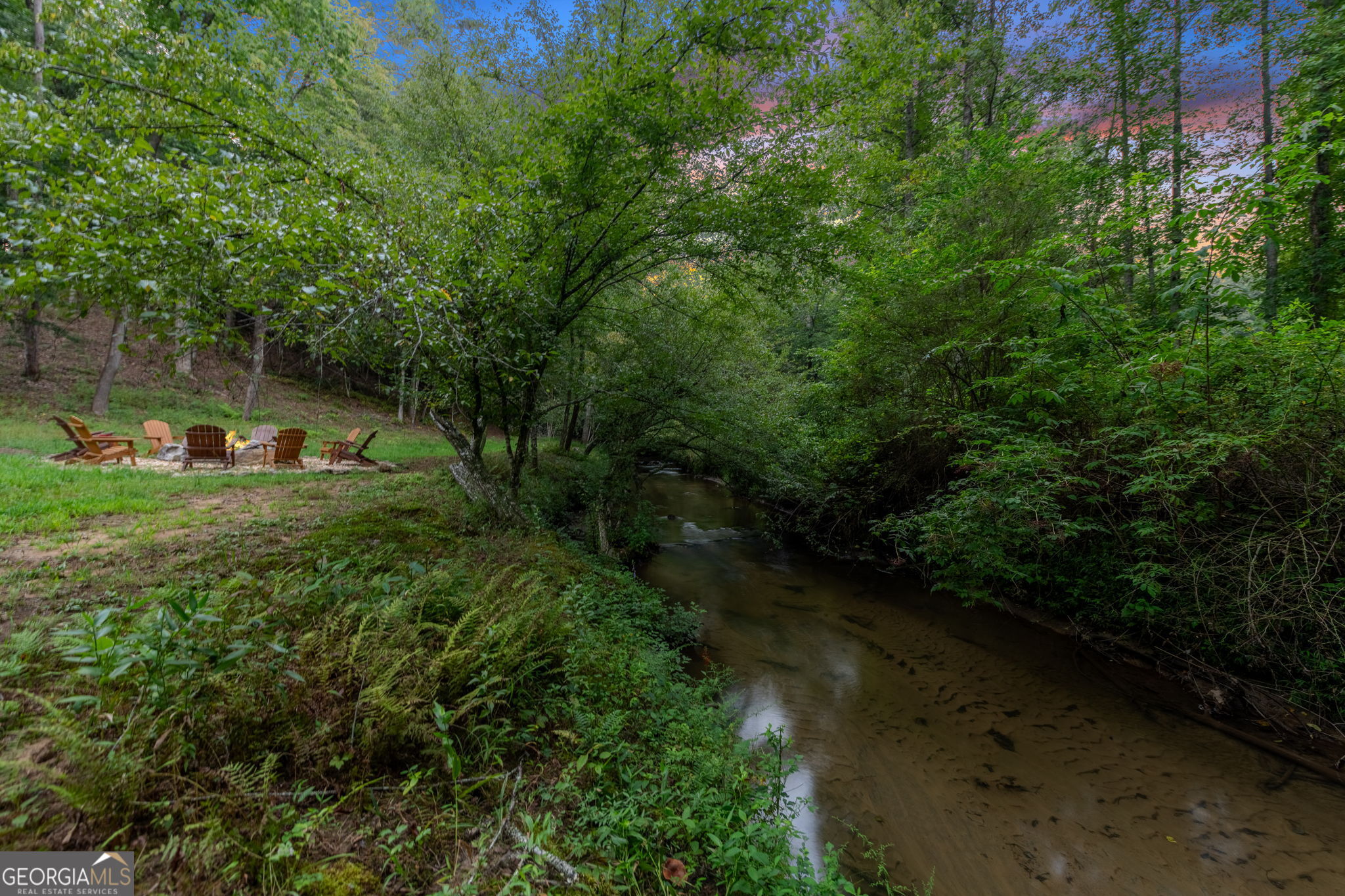 215 Twin Creeks