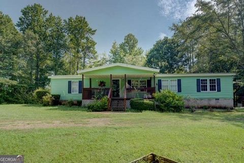 Photo of 119 Shoals Point NW, Eatonton, GA 31024 (MLS # 10658596)