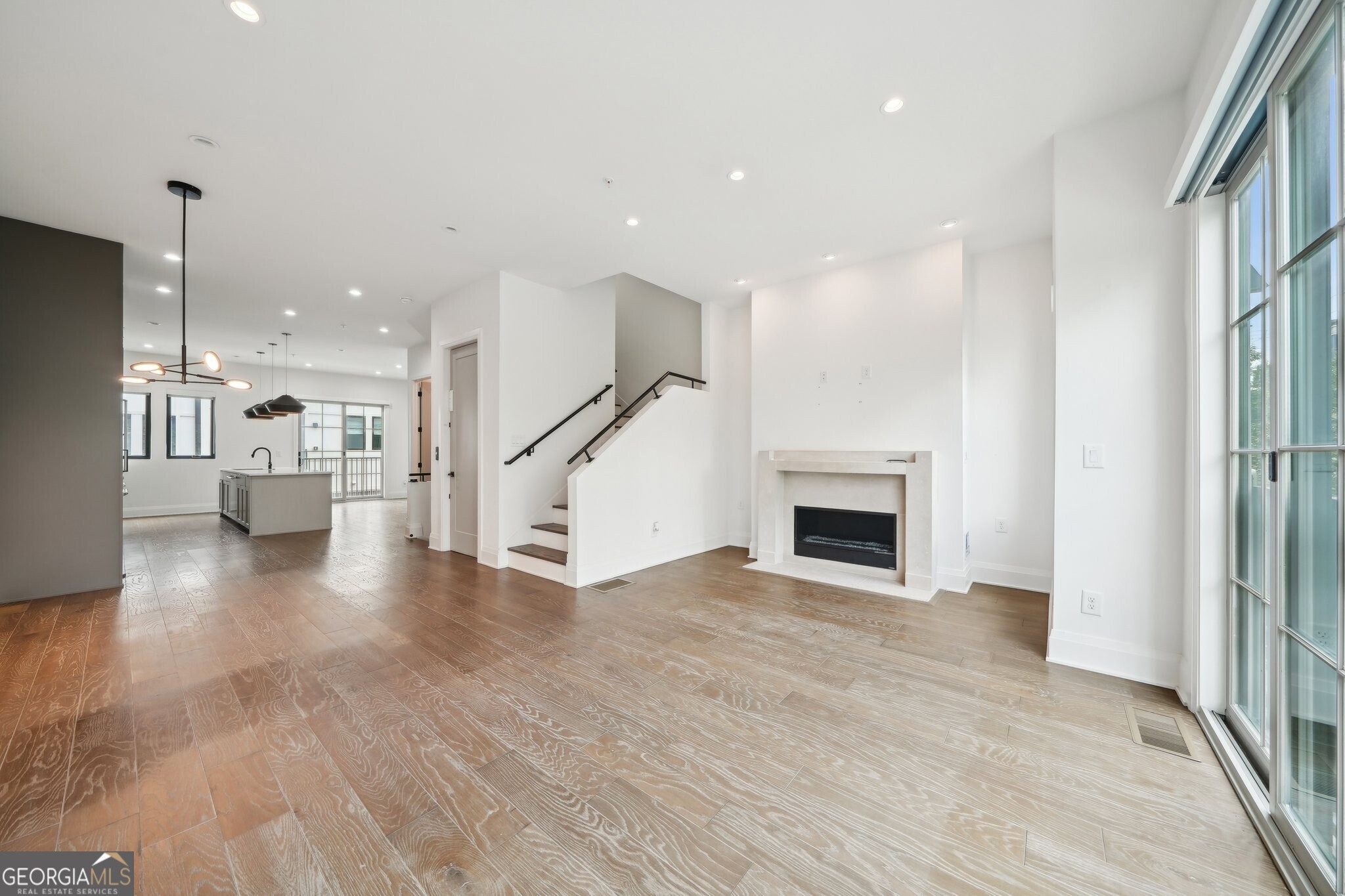 71 Krog ST NE
